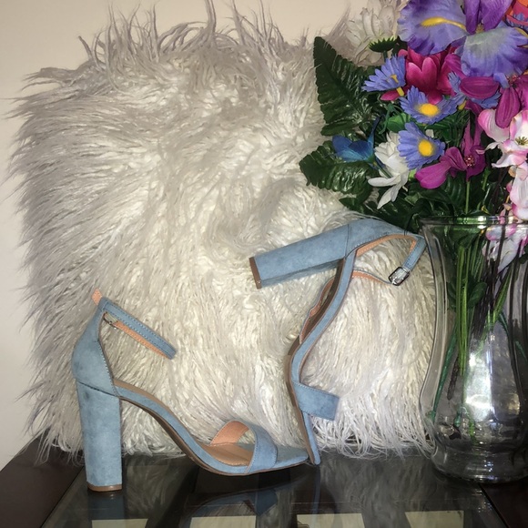 Women’s Strap Sandals - Picture 8 of 11